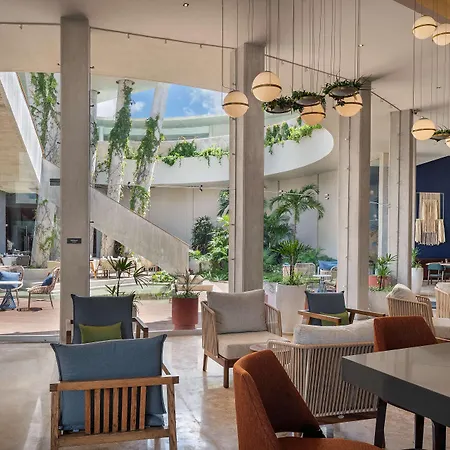 Hilton Garden Inn Cancun Airport-3
